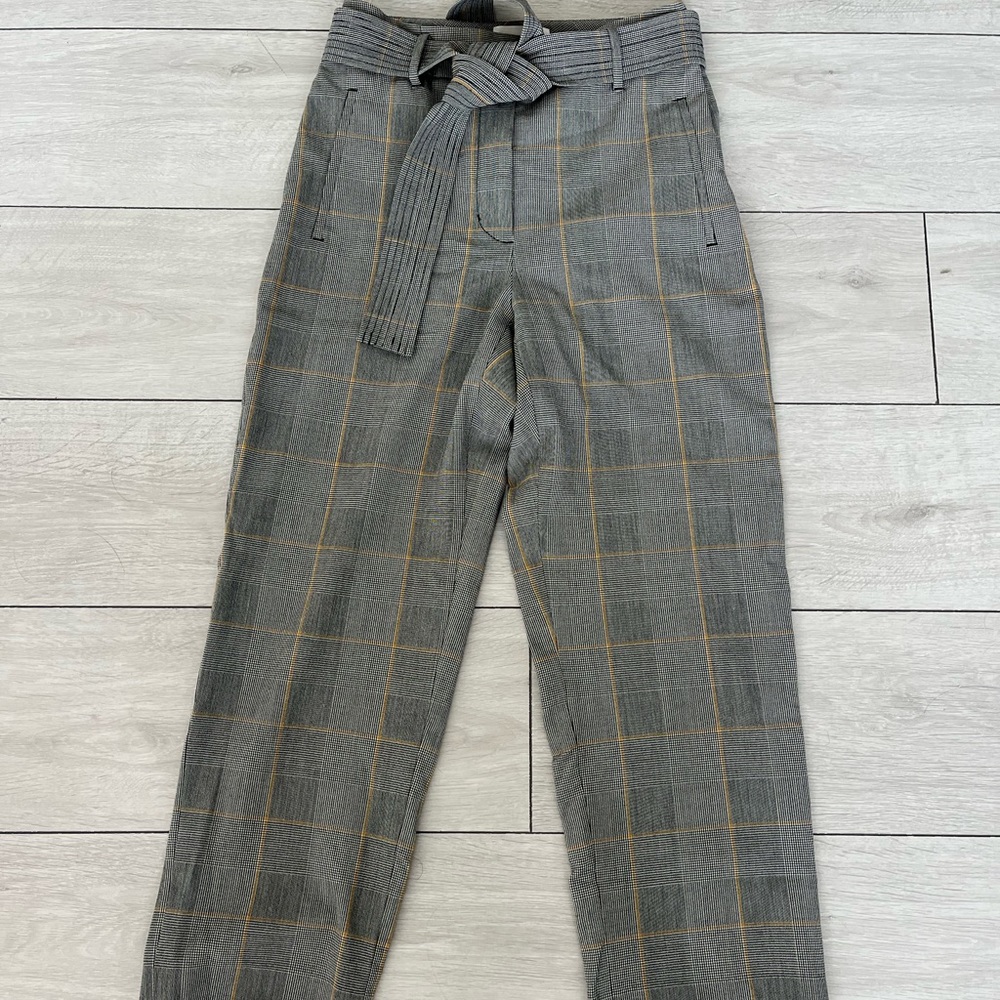 Aritzia Wilfred Tie Front Pant in Plaid